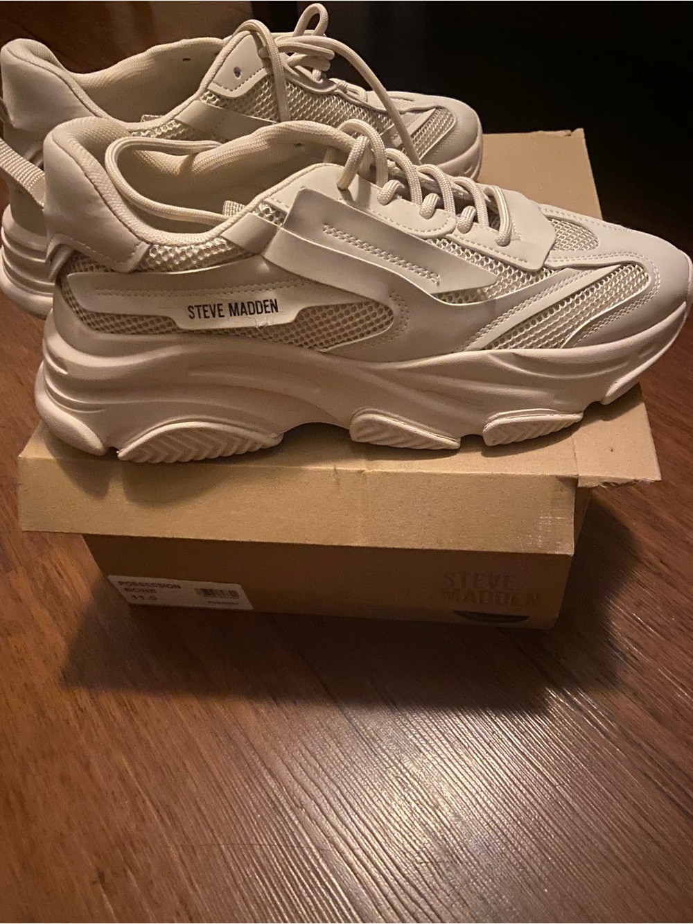 Steve Madden Women’s Cream/Off-White Chunky Sneaker